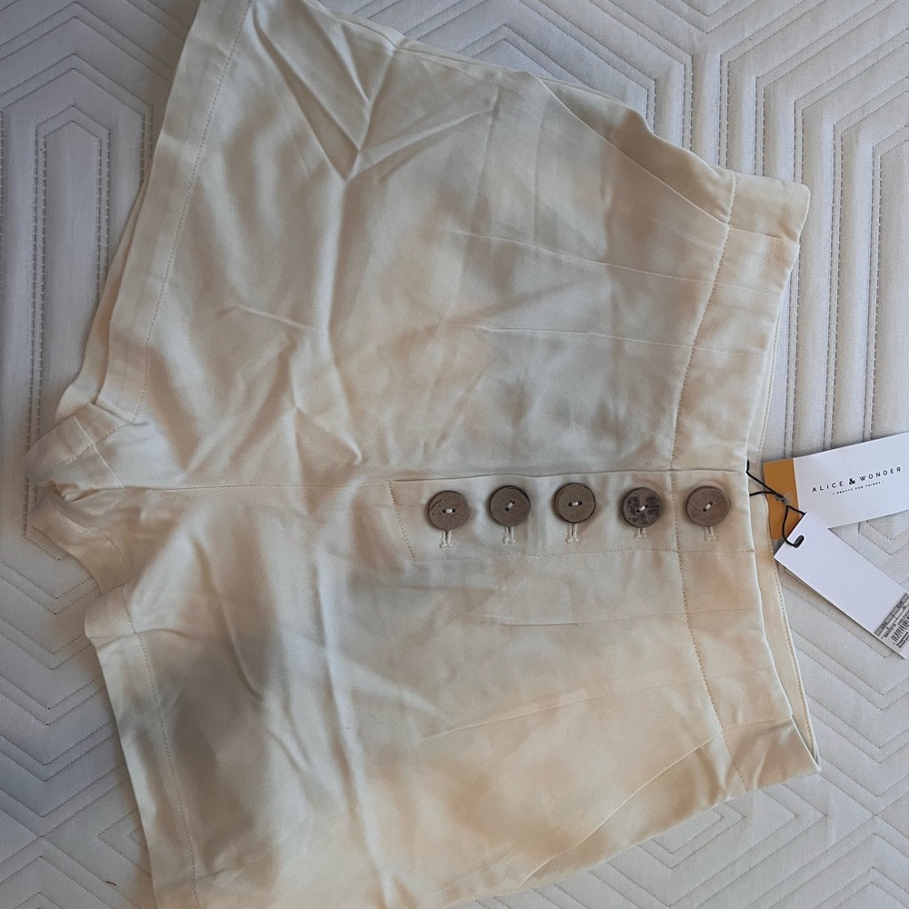 BB Dakota by Steve Madden shorts